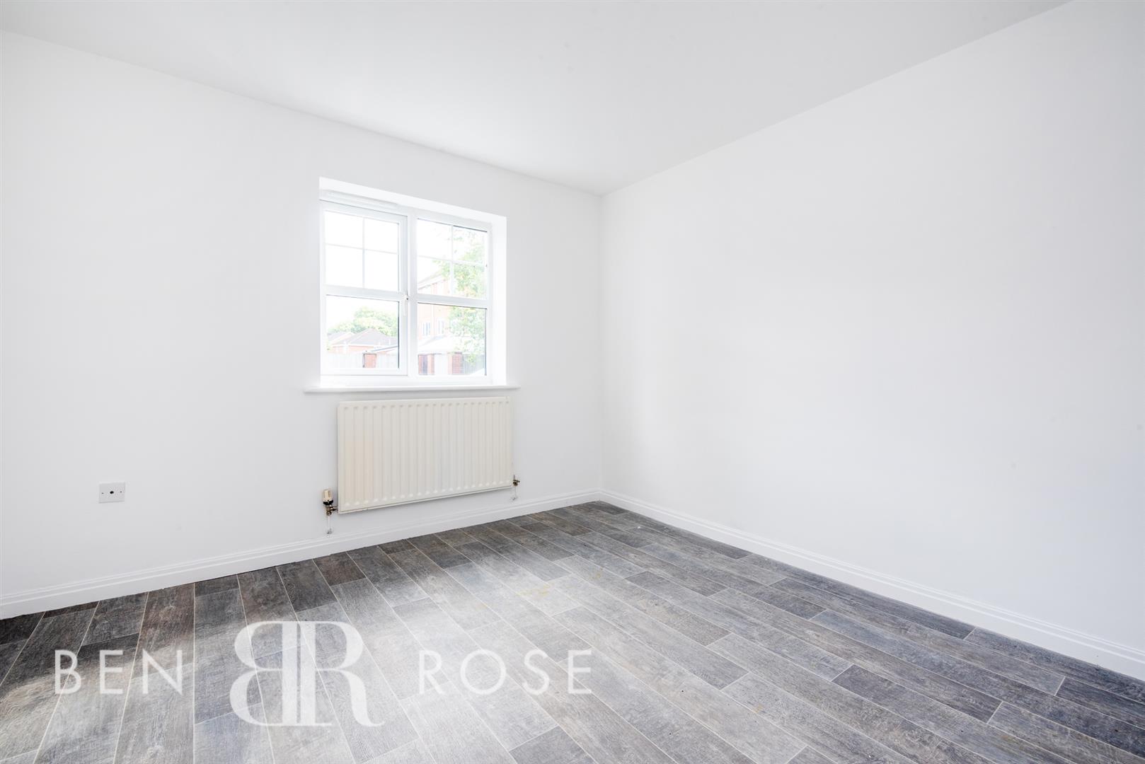4 bed property in Park Close, Ribbleton